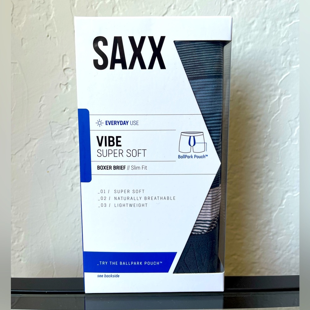 NWT SAXX Vibe Boxer Brief - Small